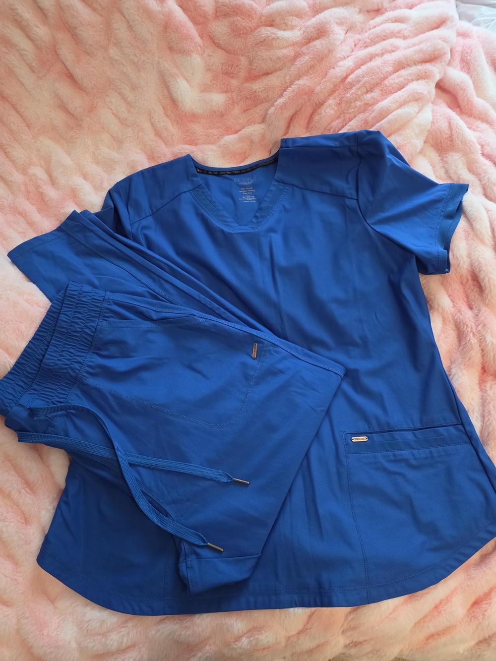 Cherokee Scrub Top And Pant